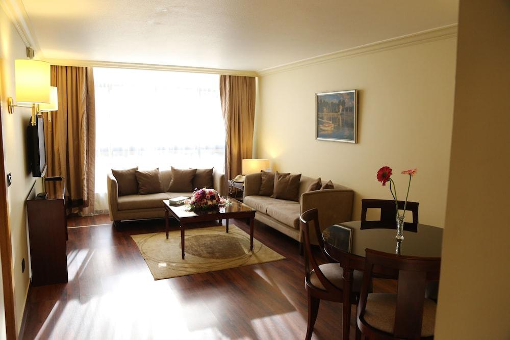 Le Commodore Hotel Бейрут Экстерьер фото