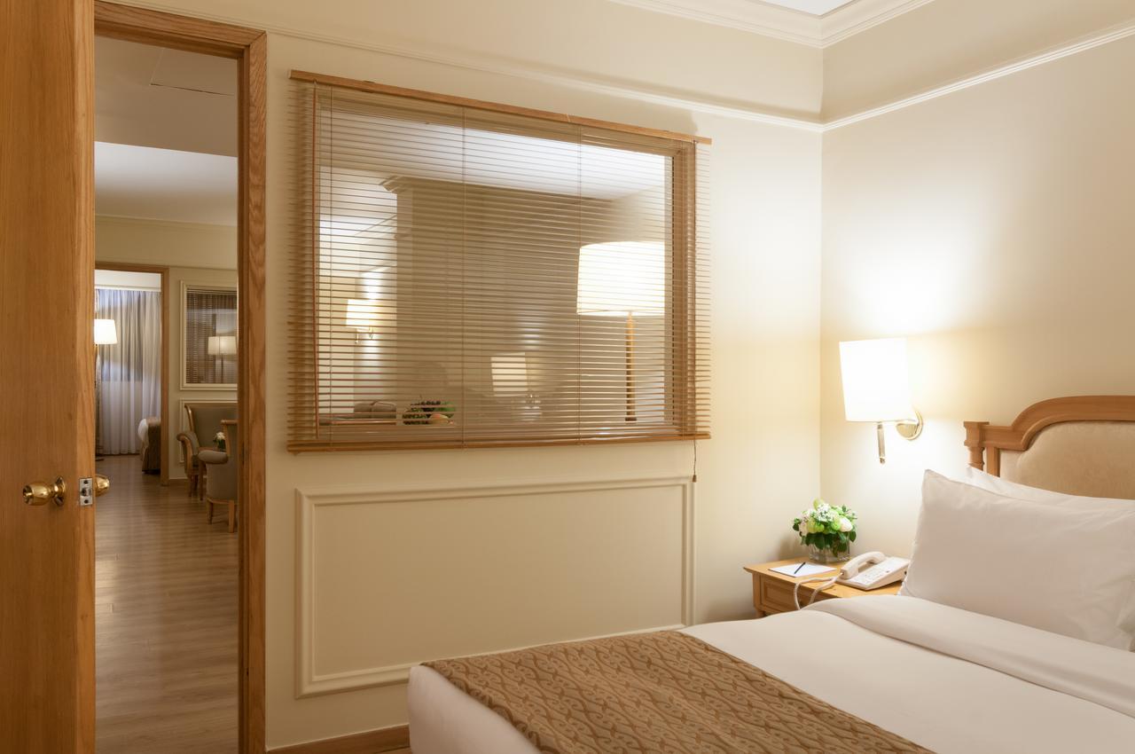 Le Commodore Hotel Бейрут Экстерьер фото