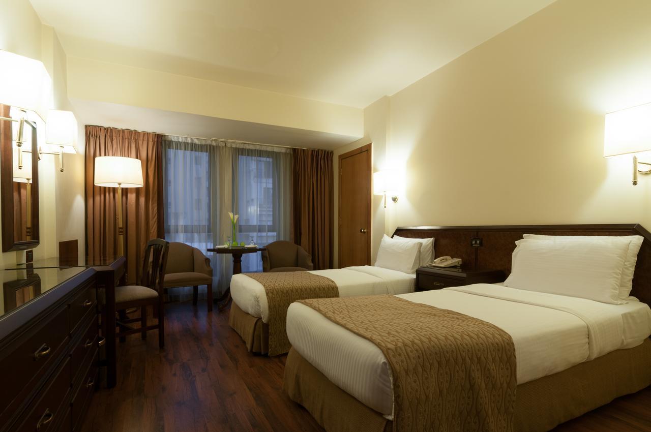 Le Commodore Hotel Бейрут Экстерьер фото