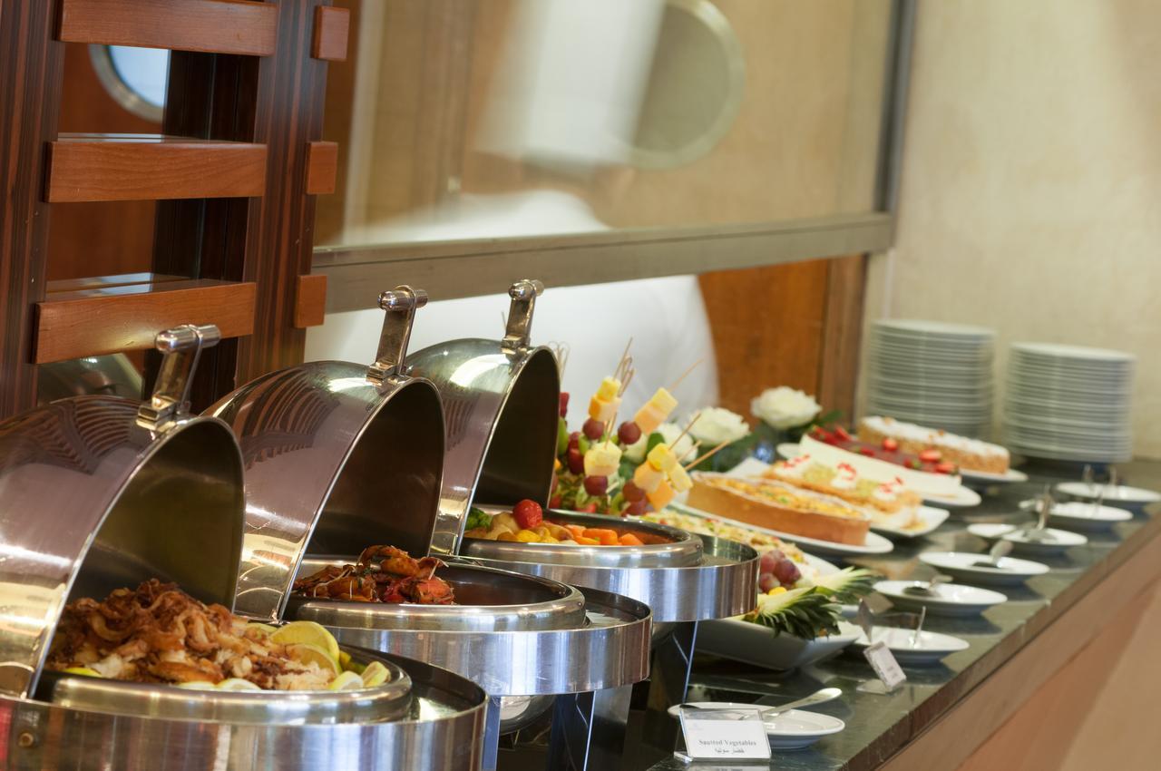 Le Commodore Hotel Бейрут Экстерьер фото