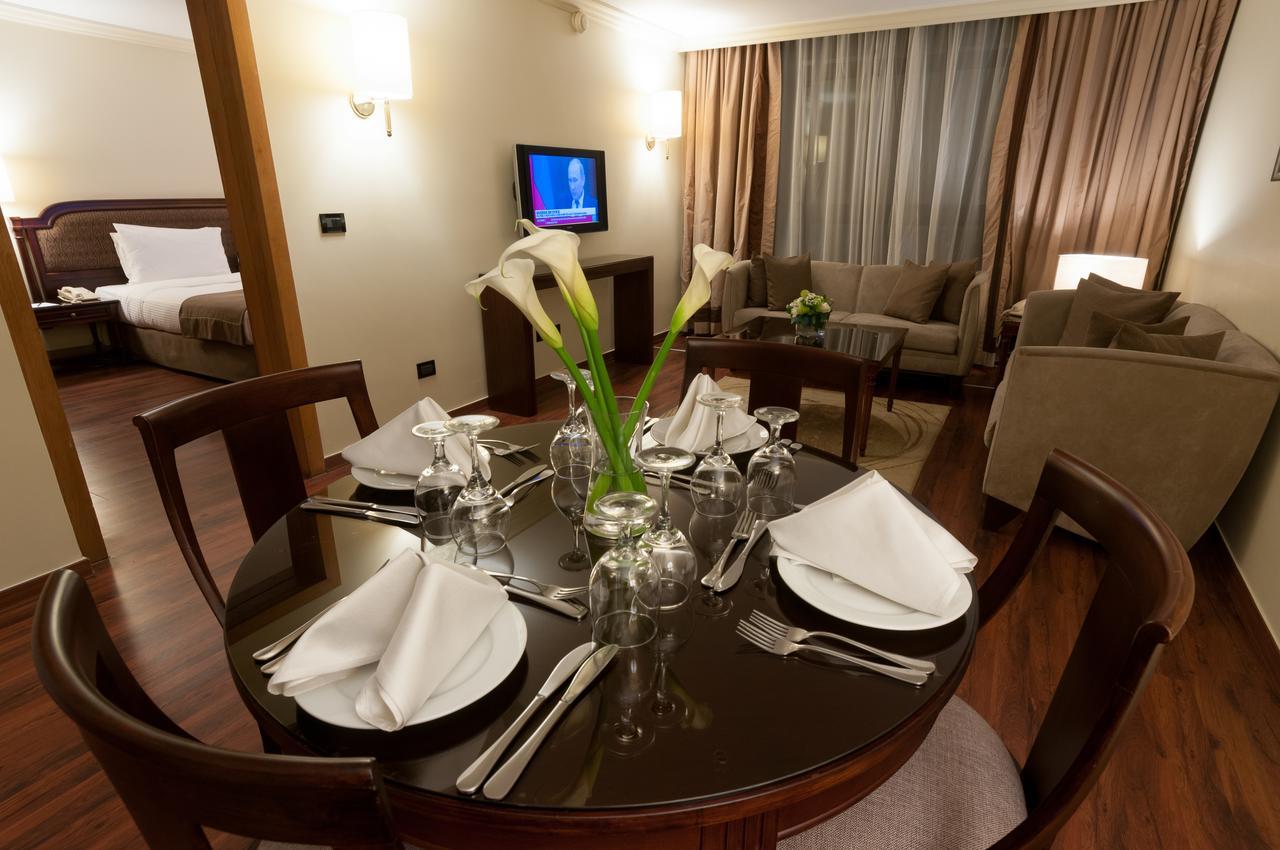 Le Commodore Hotel Бейрут Экстерьер фото