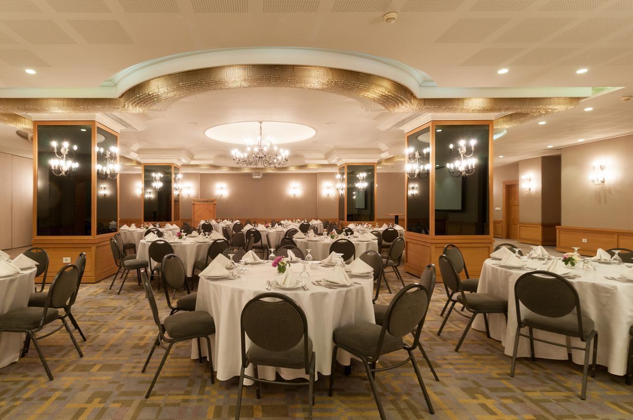 Le Commodore Hotel Бейрут Экстерьер фото