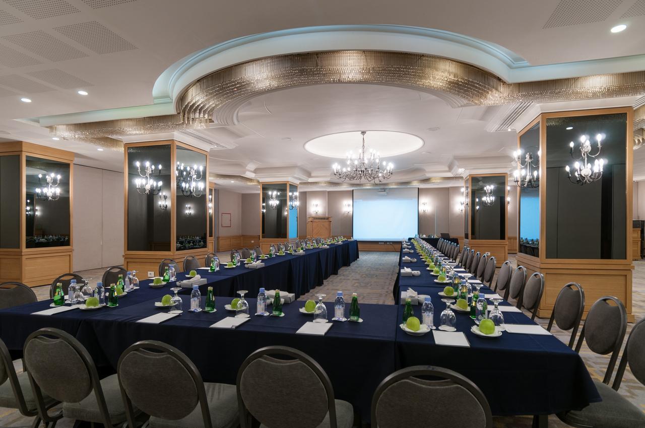Le Commodore Hotel Бейрут Экстерьер фото