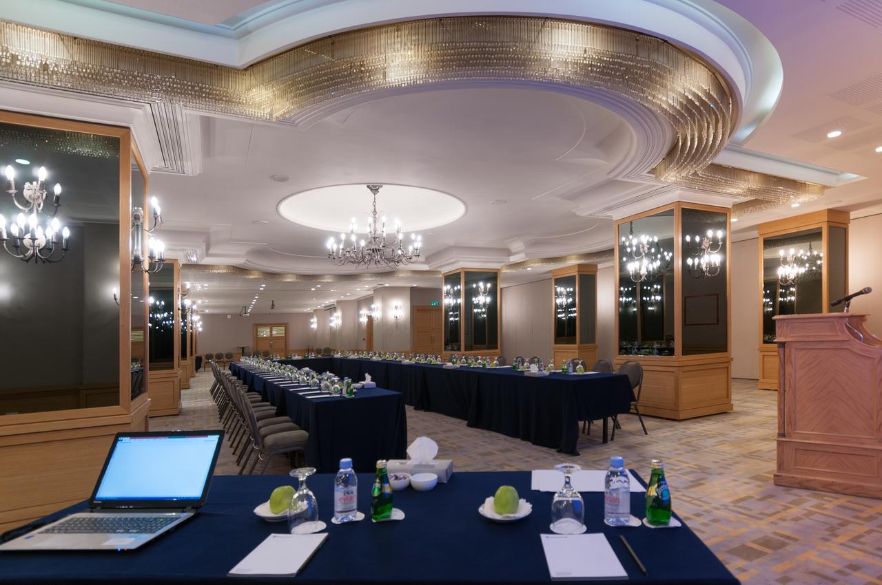 Le Commodore Hotel Бейрут Экстерьер фото